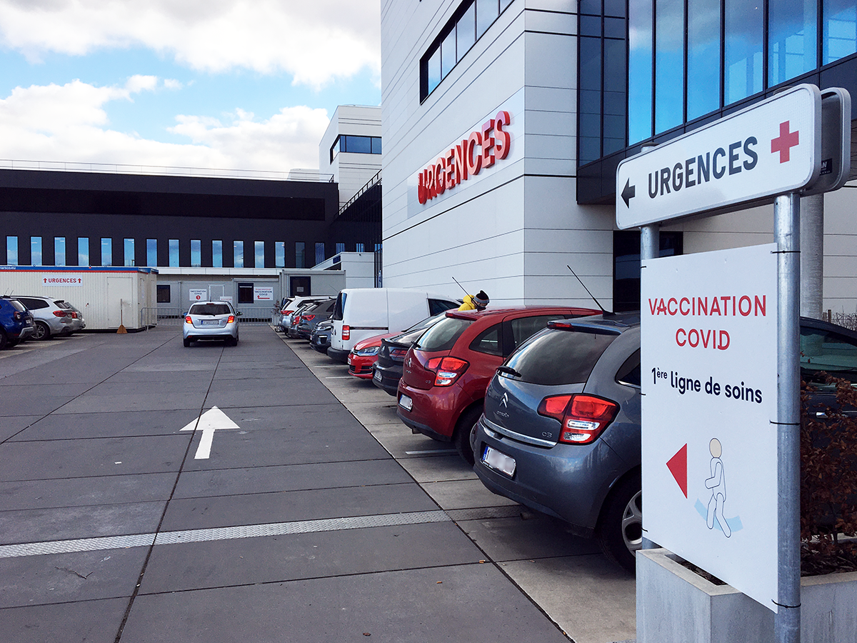 La vaccination des professionnels de la santé non hospitaliers a débuté à la Clinique CHC MontLégia