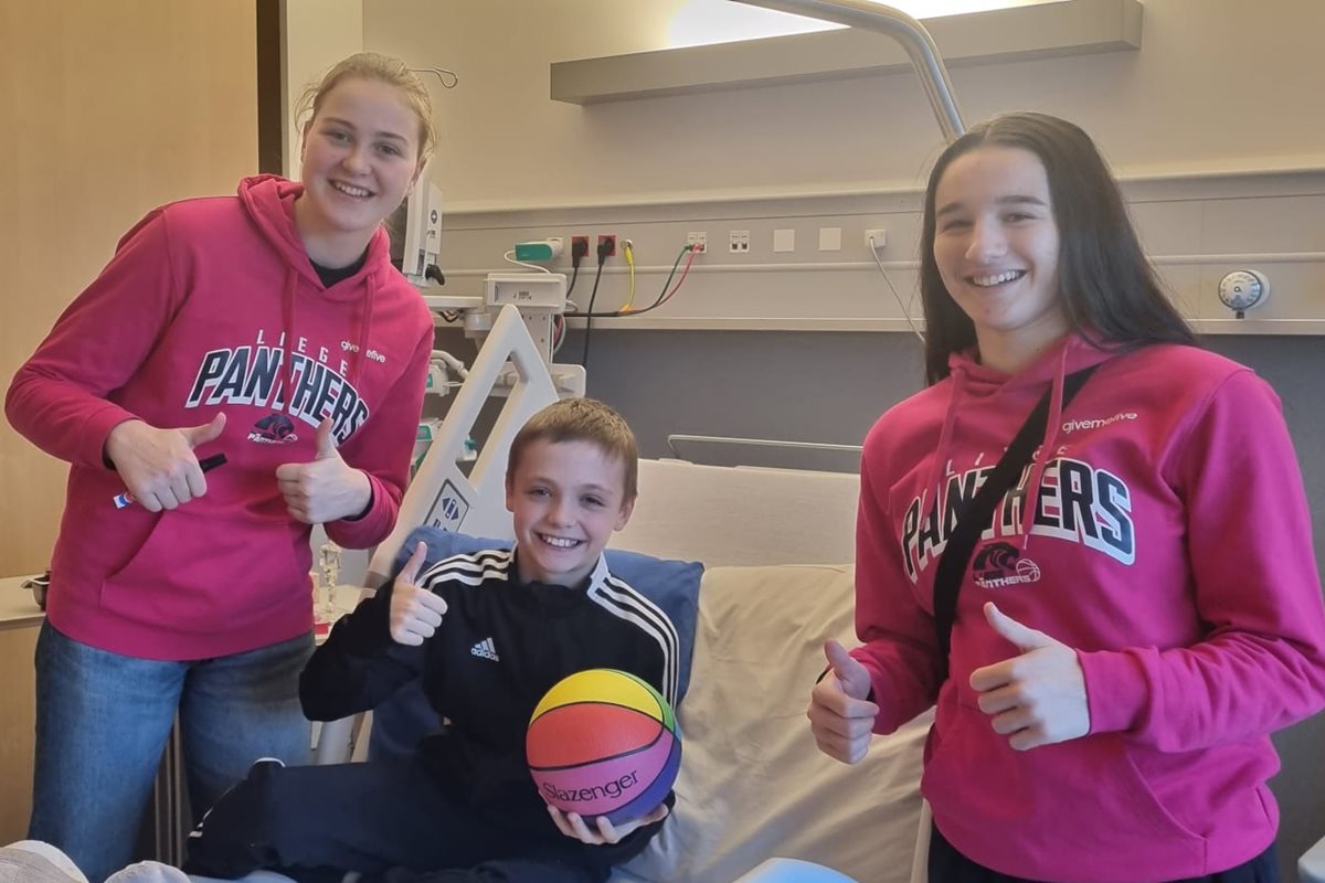 Visite des basketteuses du club féminin Liège Panthers